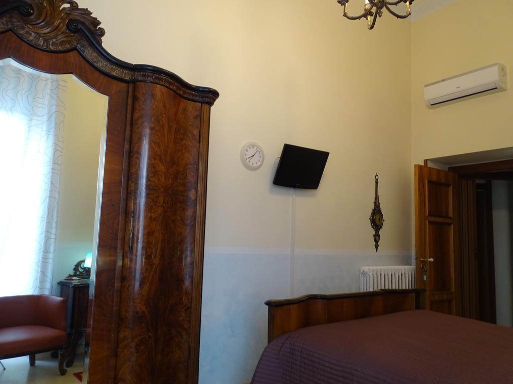 B&B Centrale Salerno Rum bild